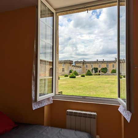 Gite Charmant Au Coeur D'Un Chateau Historique Avec Parc, Proche De Cognac, Ideal Famille Et Nature - Fr-1-653-167 Cherves-de-Cognac Exterior foto